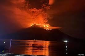 印尼火山噴發 馬來西亞多家航司取消飛往沙巴、沙撈越航班