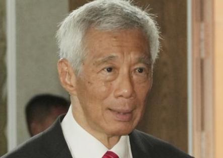 新加坡總理李顯龍將於5月15日正式卸職，他將接棒